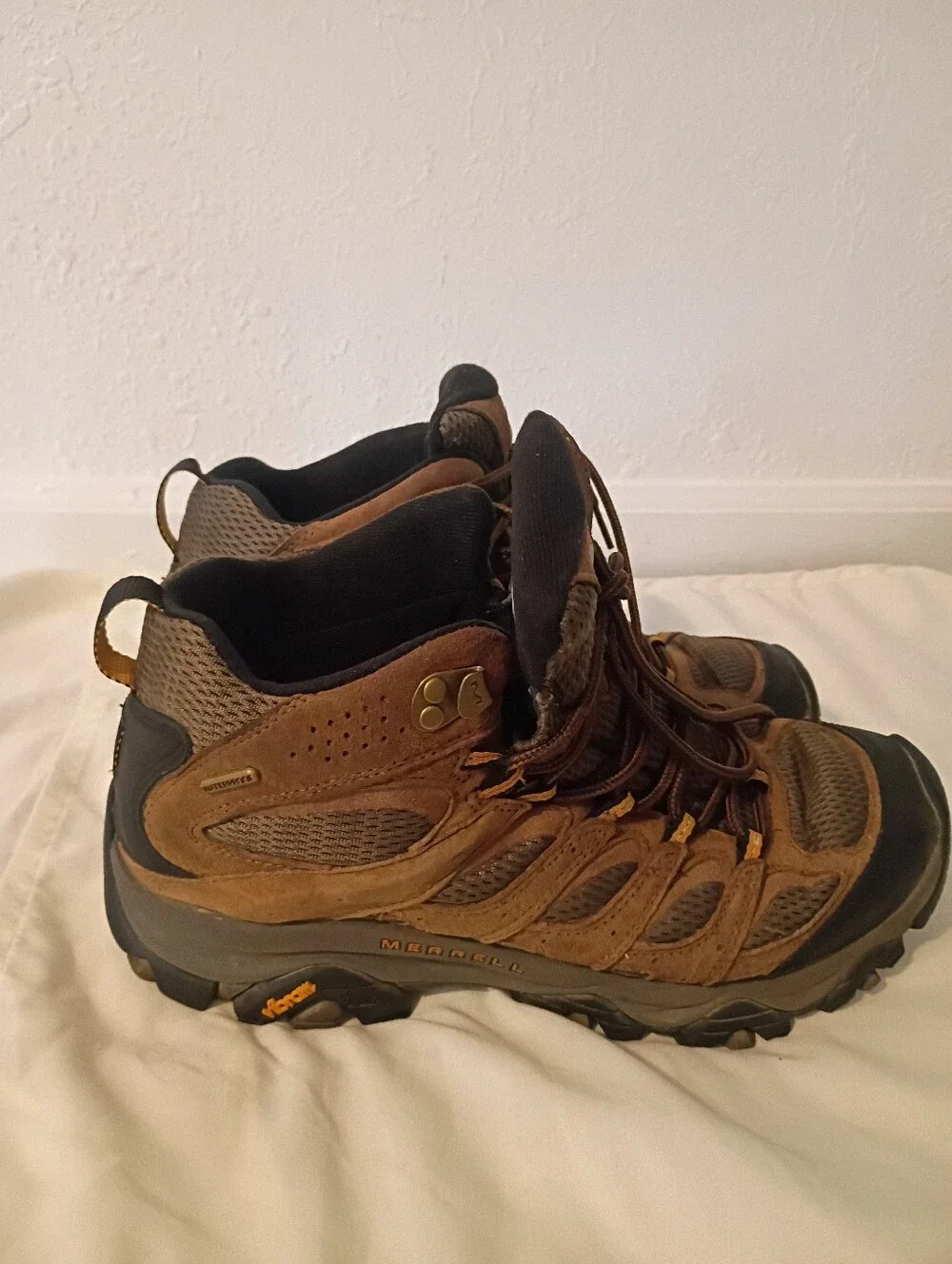 Merrell Men's Moab Mid Waterproof J035839